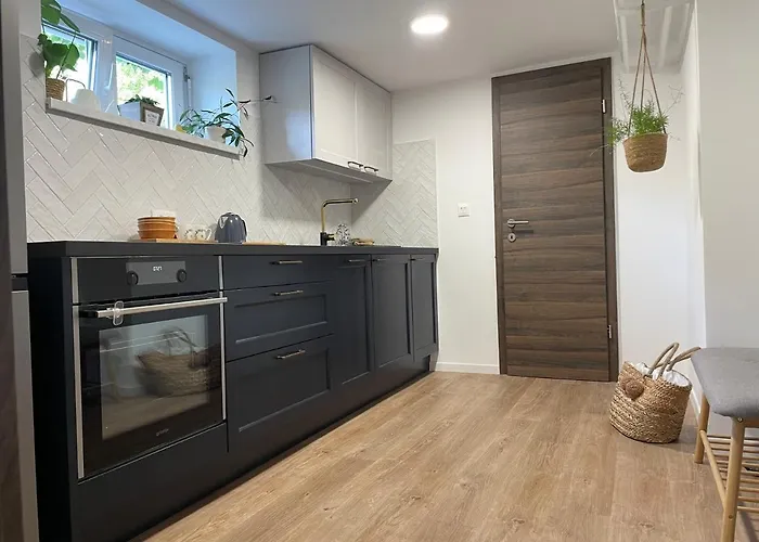 Home-In Apartma